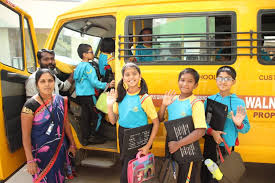 பள்ளிகள் திறக்கப்படும் போது சுமார் ஒரு லட்சம் பள்ளி வாகனங்களை இயக்கப் போவதில்லை- தனியார் நர்சரி,பிரைமரி, மெட்ரிகுலேஷன் சி. பி. எஸ் இ. பள்ளிகள்  சங்கம்